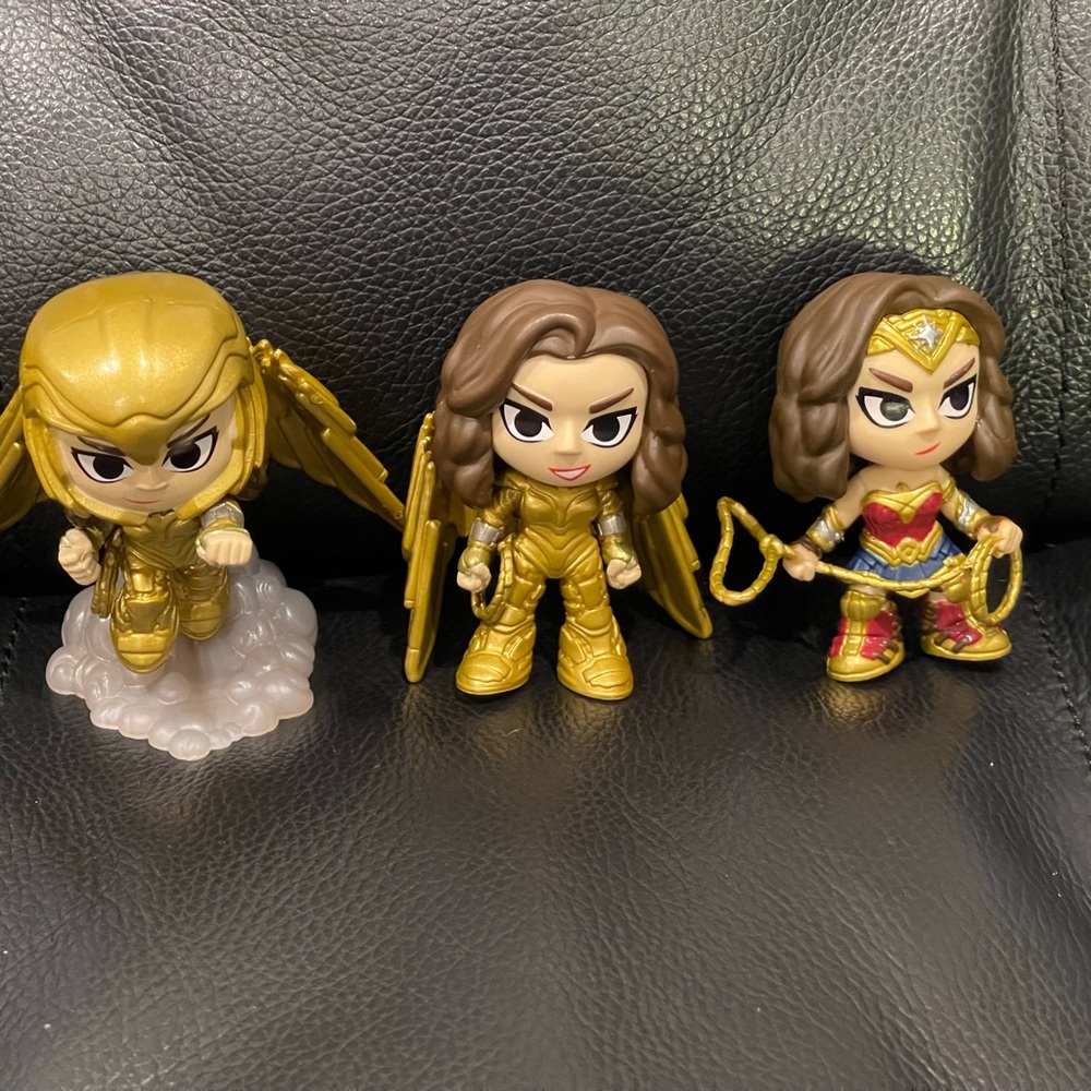 Funko Pop WW84 Wonder
Woman Mystery Mini Vinyl Figure